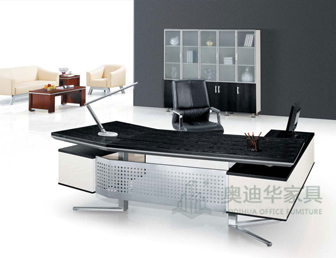 奥迪华家具