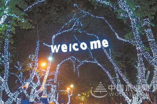 听说他来了! 兔宝宝地板新品全球首发,让您不虚此行。