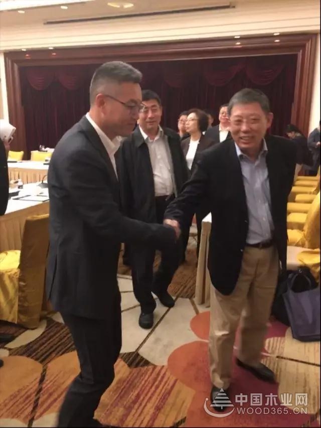 书香门地作为优秀企业代表受邀出席全国人大常委会《产品质量法》座谈会并做建议发言