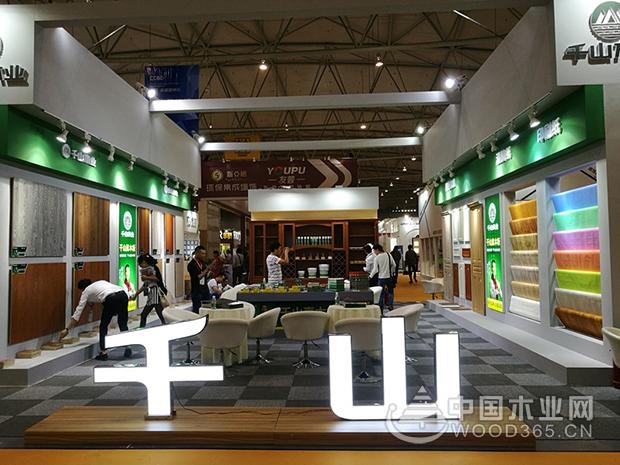 千山木业携首发新品,点亮成都建博会!