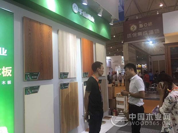 千山木业携首发新品,点亮成都建博会!