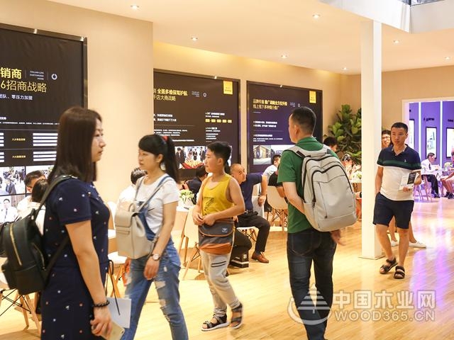新实木,芯未来|布兰莎全屋定制高调亮相中国建博会