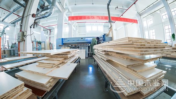 莫干山家居入选“质量品牌5A级示范企业”!