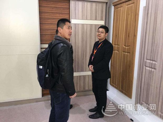 千山尊宝娱乐携真木板强势出击北京建筑装饰展