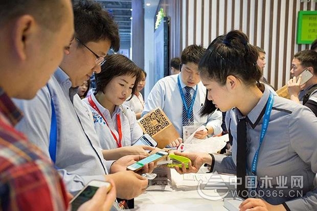 【展会特辑Day2】2018定制实年,兔宝宝火力全开