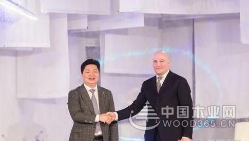 中国家具左右登陆米兰国际家具展主展馆
