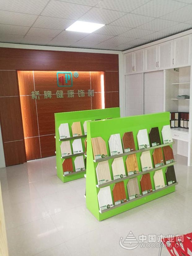 加快品牌发展速度,桥牌斥资投放车身广告!