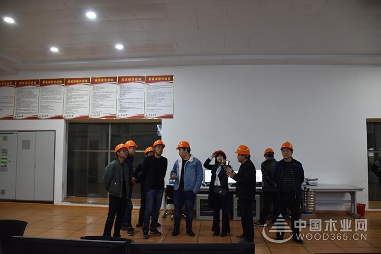 行业大咖万科考察组来访科林 洽谈战略合作