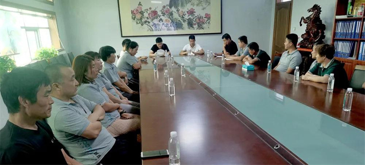 会议对公司第三季度安全生产责任落实,安全管理制度的执行,安全风险