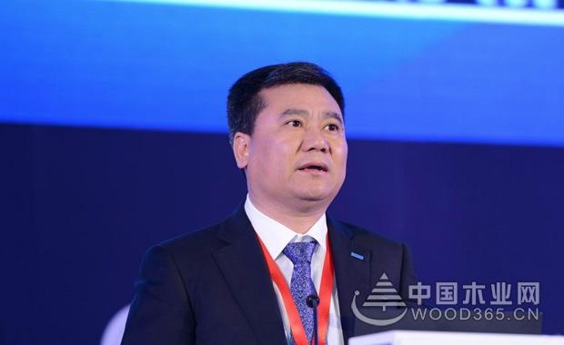 苏宁张近东:三次创业10万起家 只有偏执狂才能成功