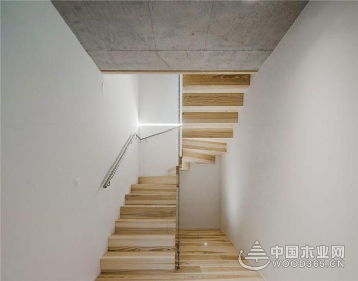 8款复式楼梯装修效果图,你理想的复式楼梯设计是这样的吗