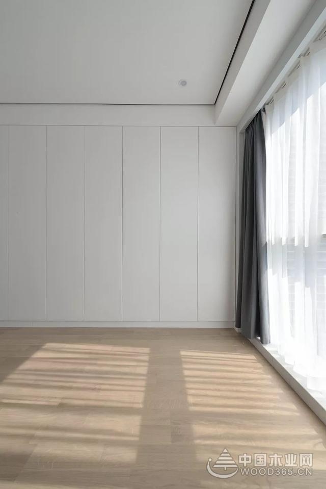 灰白的设计风格,110平米现代简约风格三室一厅装修效果图