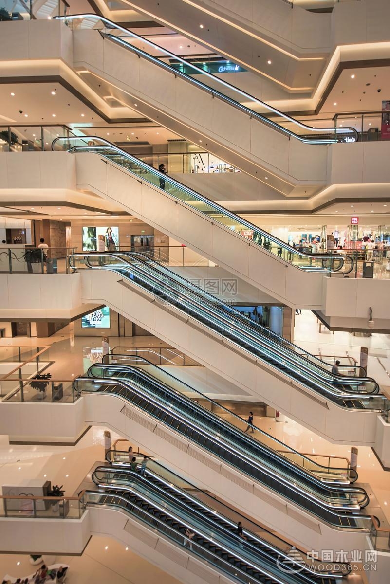 一组商场自动扶梯装饰效果图片