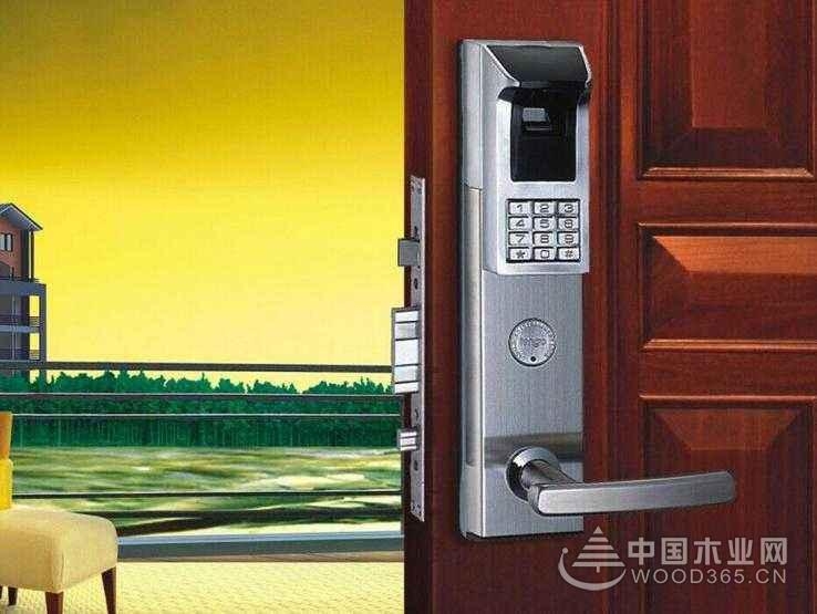 密码锁防盗门优点