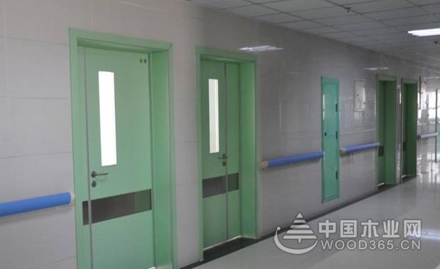 家中木门防止掉漆技巧