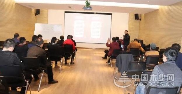 临沂尊宝娱乐之窗联合会首次交流研讨会召开