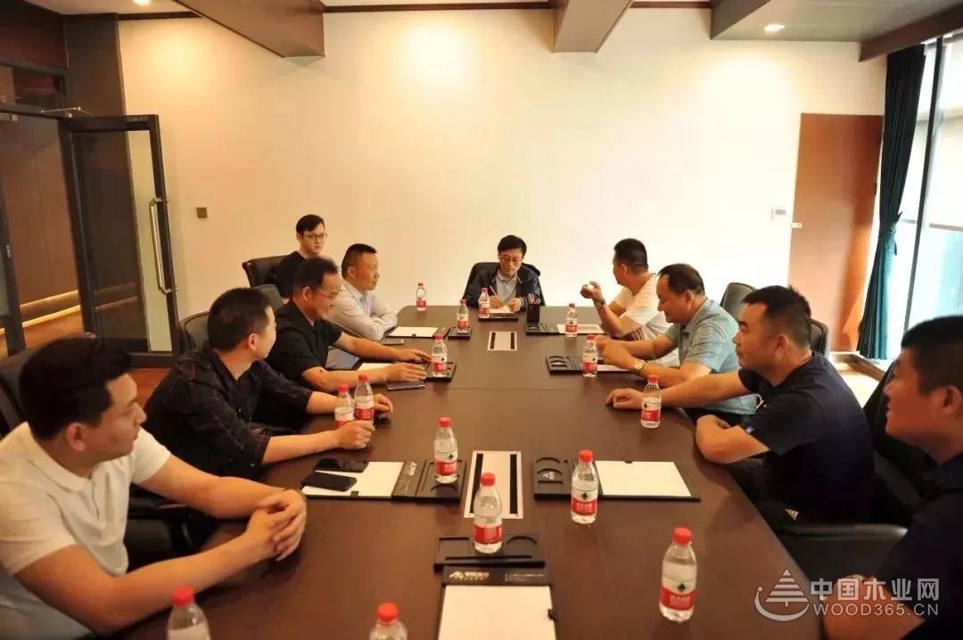 临沂木业协会胶黏剂专业委员会到山东参观学习
