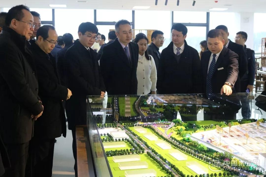 中欧木业“国际木材及木制品交易园区” 展示中心开放