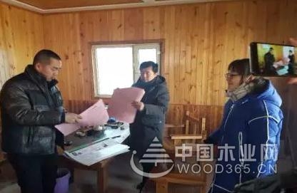 內蒙古包頭市對金地木材市場進行安全生產檢查宣傳