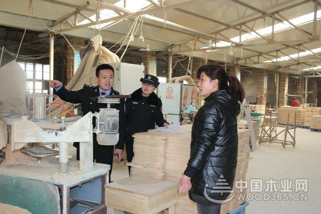 山东东沙河镇开展木材加工行业消防安全专项检查